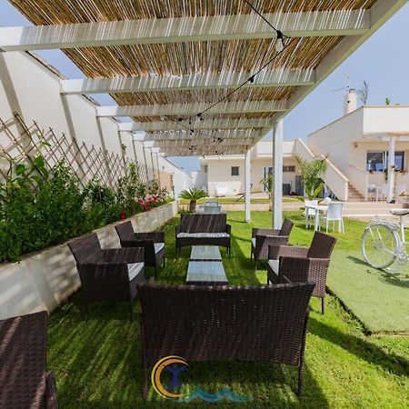 Villa Leonardo San Foca - Room, Pool & Restaurant Экстерьер фото