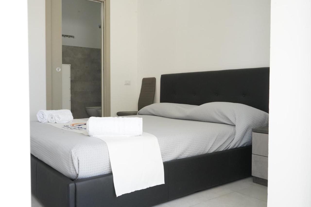 Villa Leonardo San Foca - Room, Pool & Restaurant Экстерьер фото