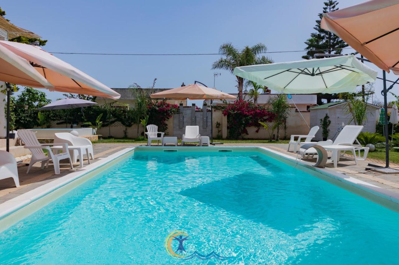 Villa Leonardo San Foca - Room, Pool & Restaurant Экстерьер фото